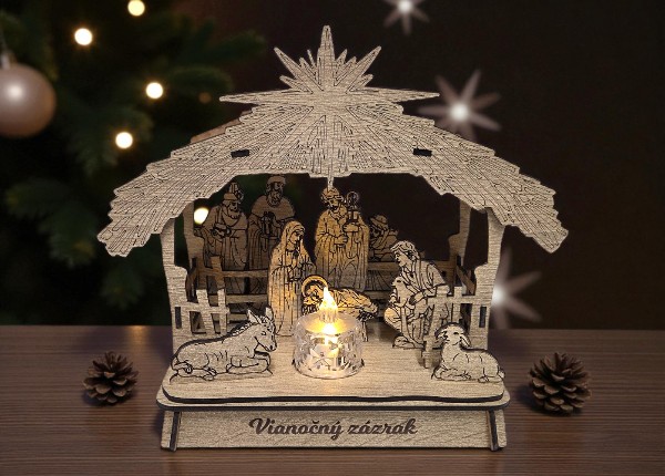 Drevený vyrezávaný betlehem – So strieškou