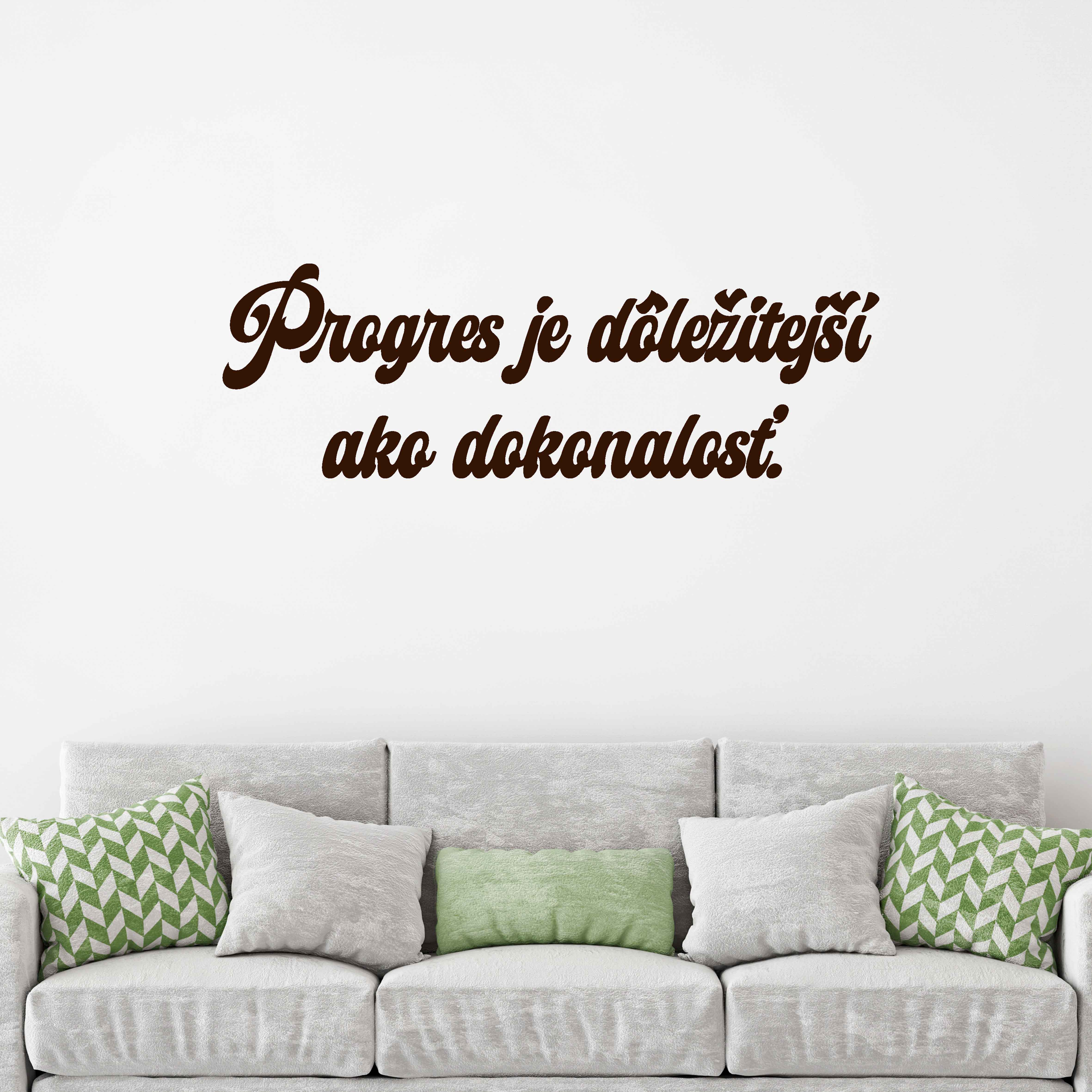 Drevený nápis na stenu - Progres je dôležitý ako dokonalosť.