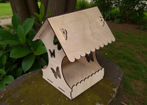 Drevená búdka pre vtáky