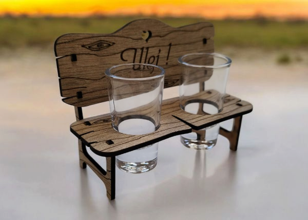 Drevená lavička so štamprlíkmi - Ulej!