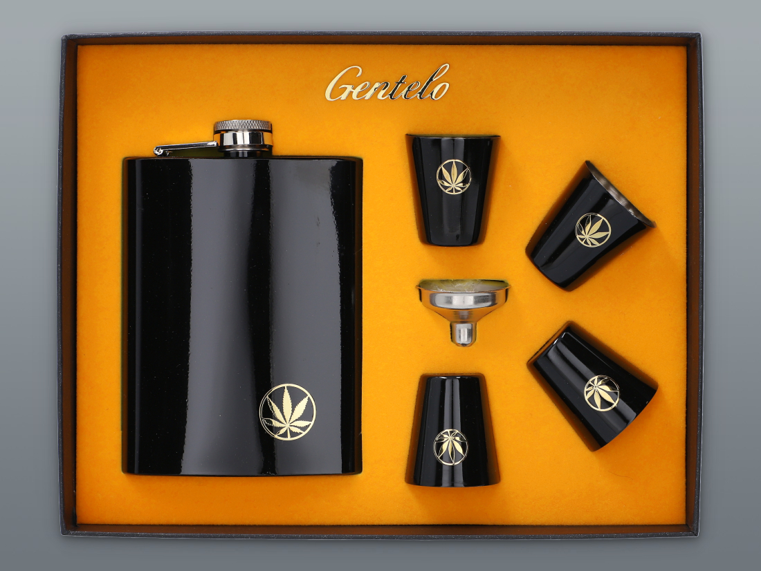 Súprava ELEGANCE ploskačka 240 ml + 4 ks štamperlíkov 35 ml