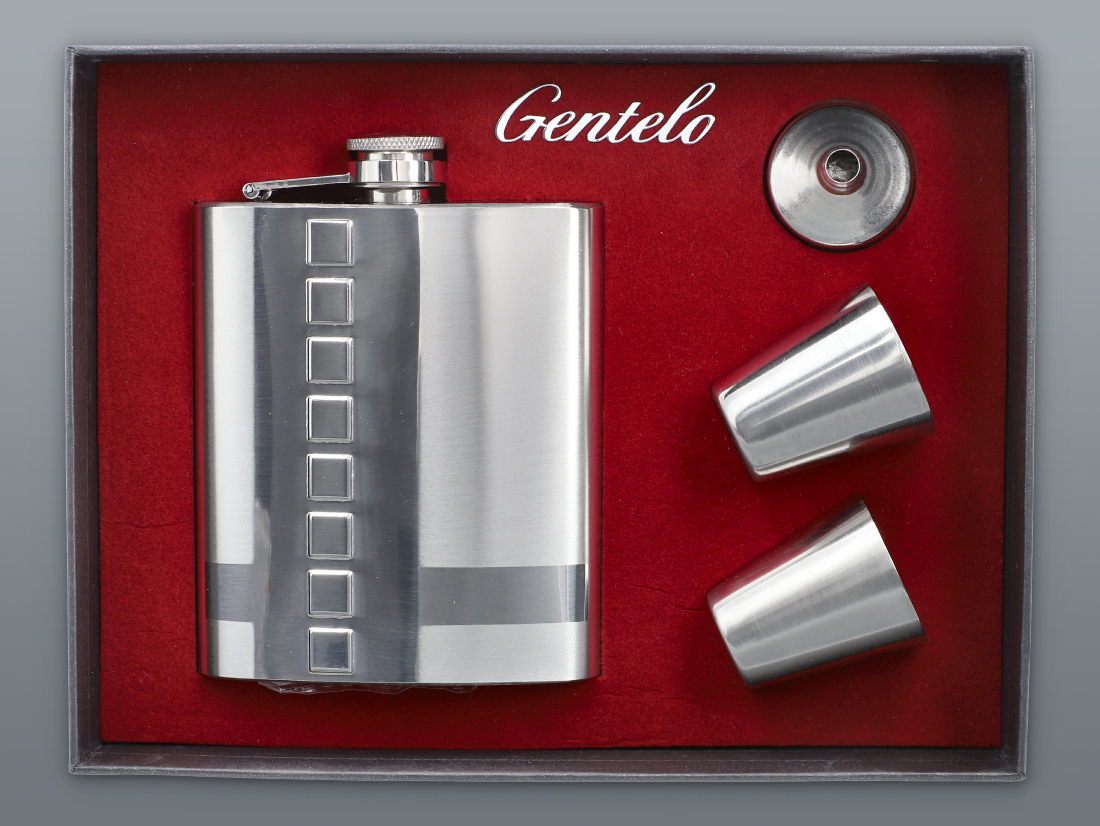 Súprava DARK ploskačka 210 ml + 2 ks štamperlíkov 35 ml