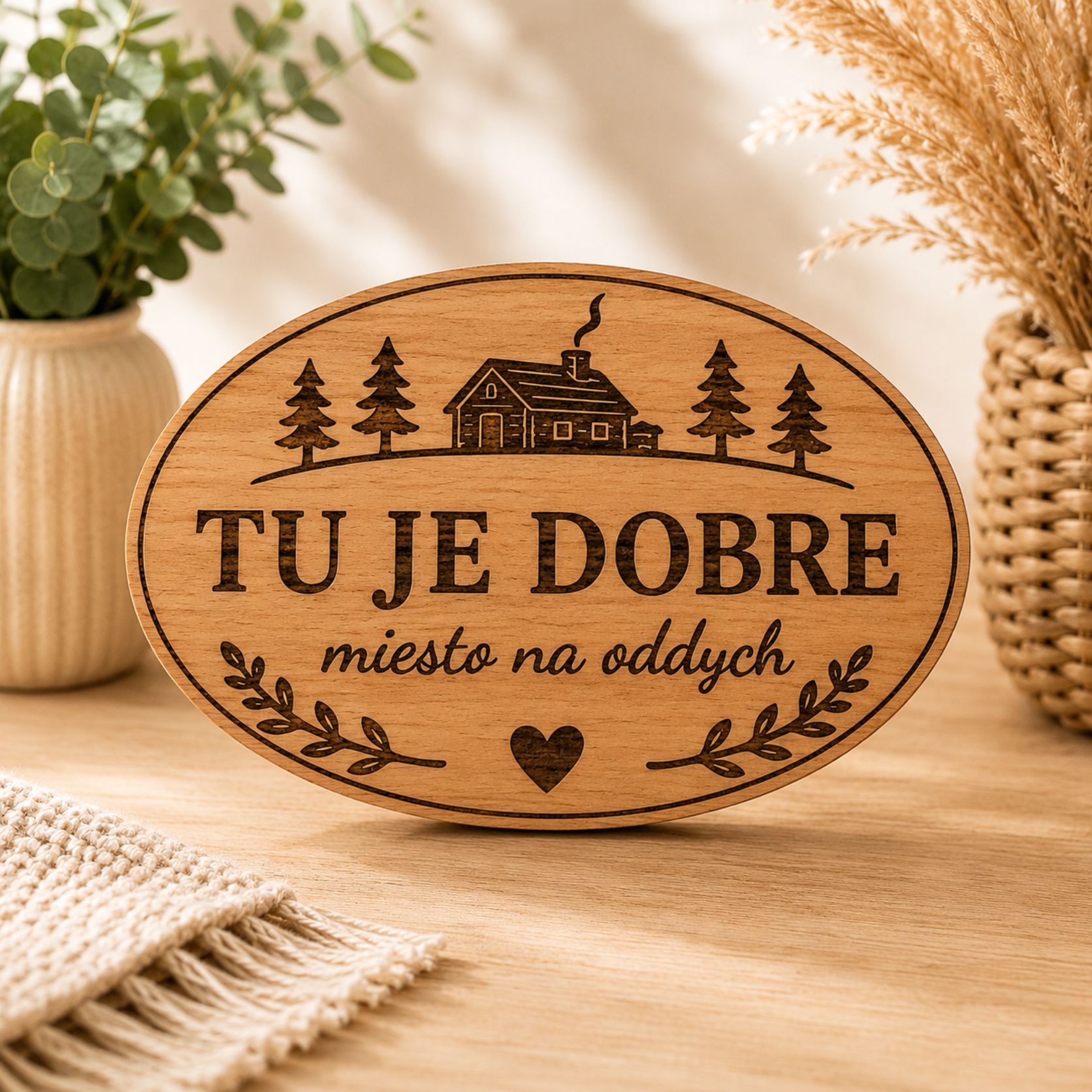 Drevená tabuľka na chatu - Tu je dobré miesto na oddych - oválna dekorácia