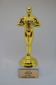 Soška Oscar - za Naj... študijné výsledky