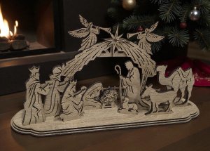 Drevený vyrezávaný betlehem – elegantná vianočná dekorácia