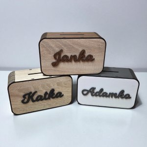 Drevená 3D pokladnička s menom alebo nápisom