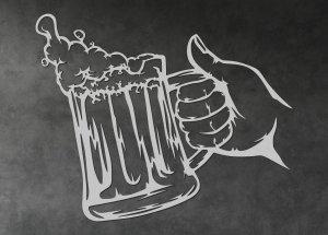 Pivný pohár v ruke – Drevený obraz na stenu