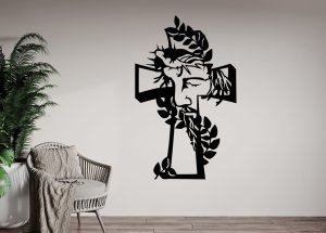 Drevený obraz na stenu – Ježiš Kristus na kríži s vencom