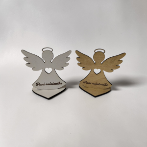 Drevený anjel – pre pani asistentku