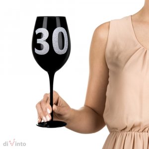 Obrovský pohár na víno k 30. narodeninám