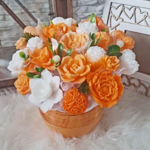 Originálna mydlová kytica - Oranžová, biela