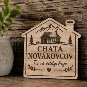 Personalizovaná drevená tabuľka domček XL - Chata Novákovcov