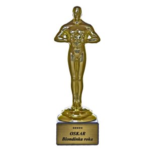 Soška Oscar - Blondínka roka