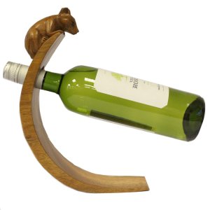 Drevený stojan na víno - Myš