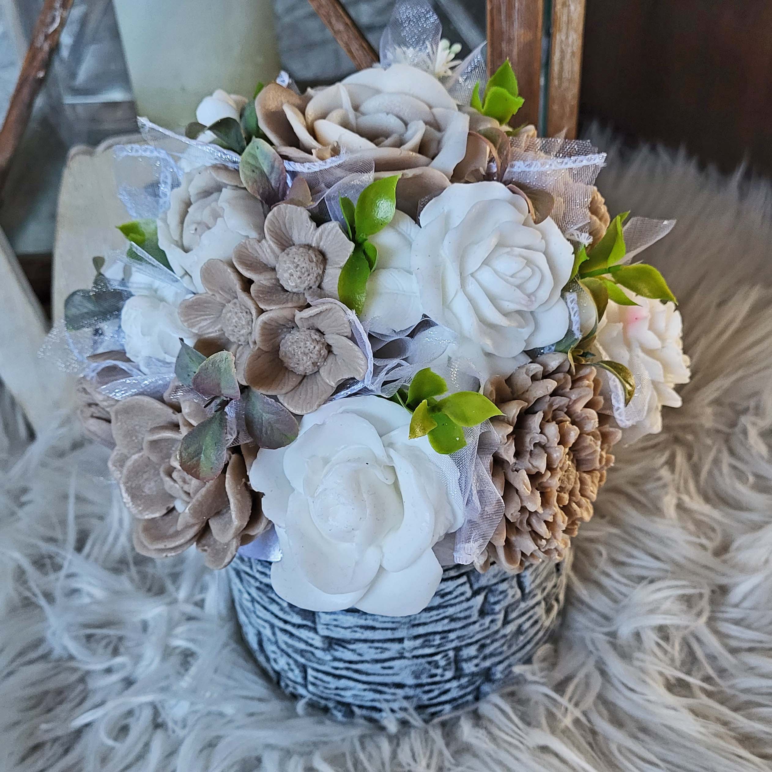 Mydlová kytica v keramickom kvetináči - Svetlo hnedá