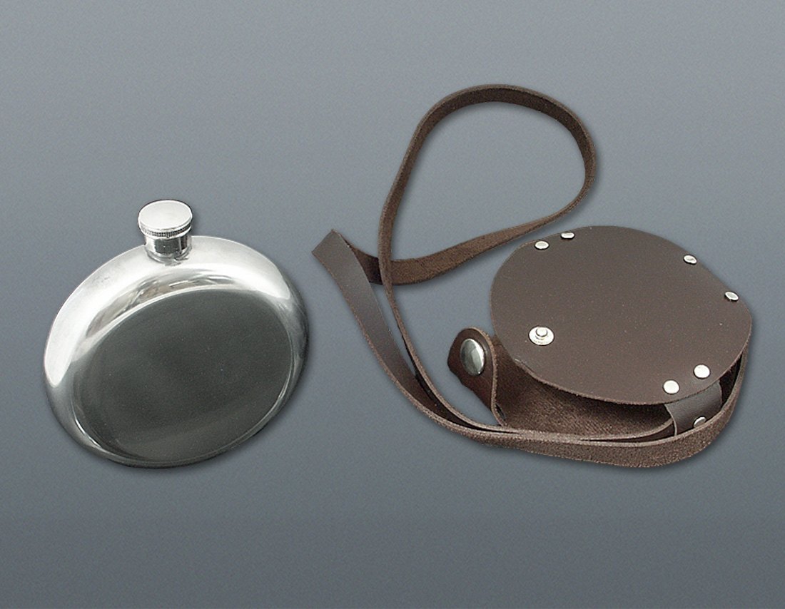 Okrúhla ploskačka na výpravy v puzdre