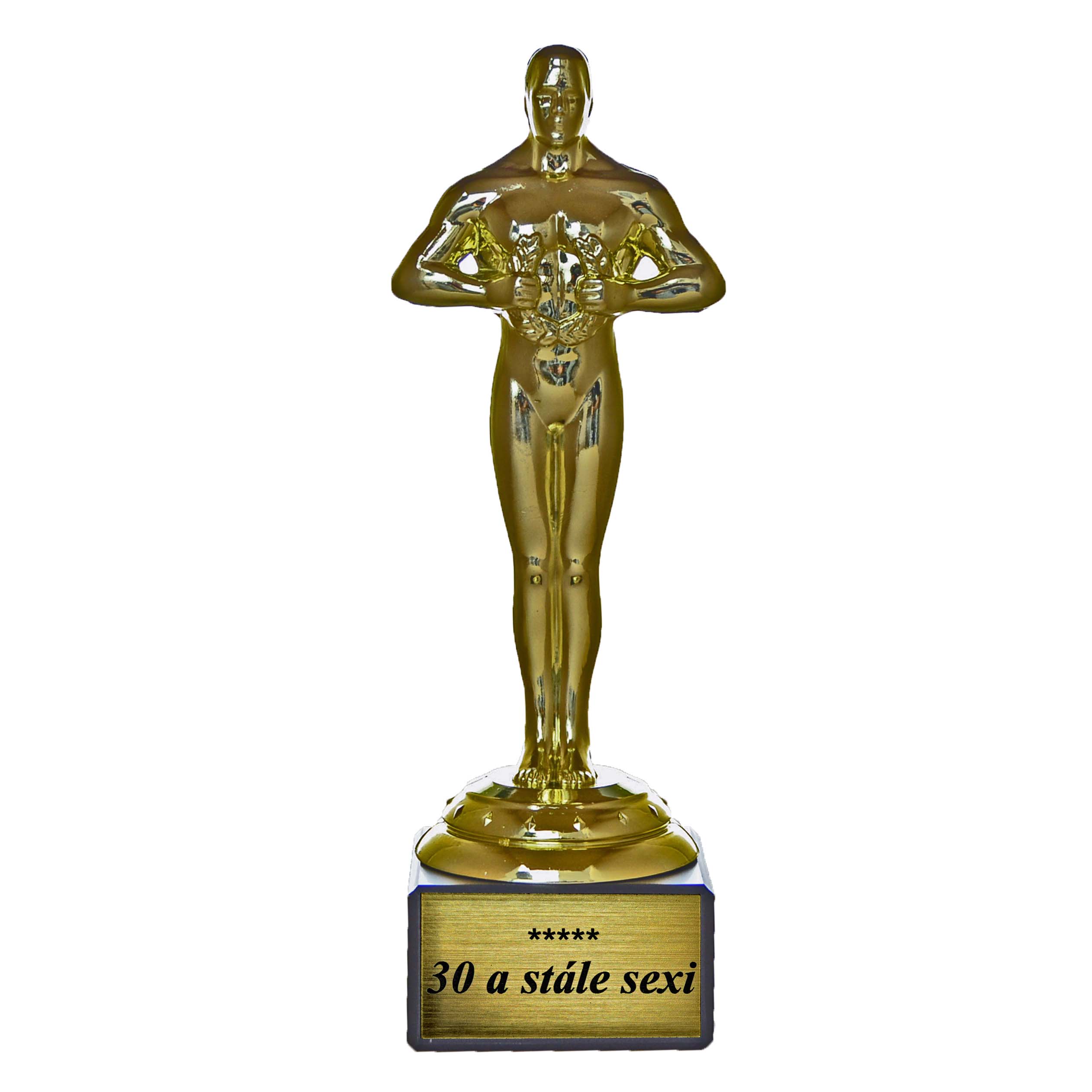 Soška Oscar - 30 a stále sexi