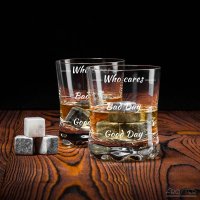 Sada milovníkov whisky Froster s chladivými kockami a nápisom na pohároch