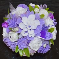 Mydlová Kytica v keramickom kvetináči - fialová, biela