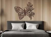 Drevený obraz – Motýľ s kvetmi