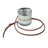 Sklenený štamperlík s koženým obalom – Pálenôčka si taká dobrá ako moja stará