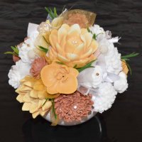 Mydlová Kytica v keramickom kvetináči - zlatá, hnedá, biela