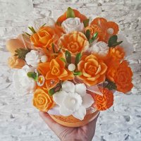 Originálna mydlová kytica - Oranžová, biela