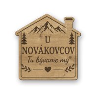 Personalizovaná drevená tabuľka domček XL - U Novákovcov tu bývame my
