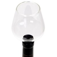 Sklenený pohár na fľašu