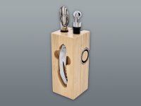 Sada na víno v drevenom stojane