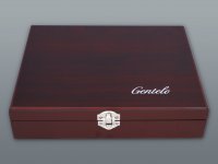 Súprava BLACK ploskačka 240 ml + 4 ks štamperlíkov 35 ml