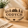 Drevená tabuľka na chatu - Oddych na správnom mieste - oválna dekorácia